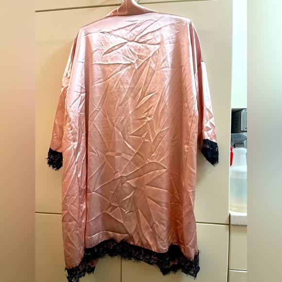 Set Of 2 Silk Satin Robe Wedding Kimono Dressing Gown Sleepwear Bathrobe Size M - Picture 4 of 12